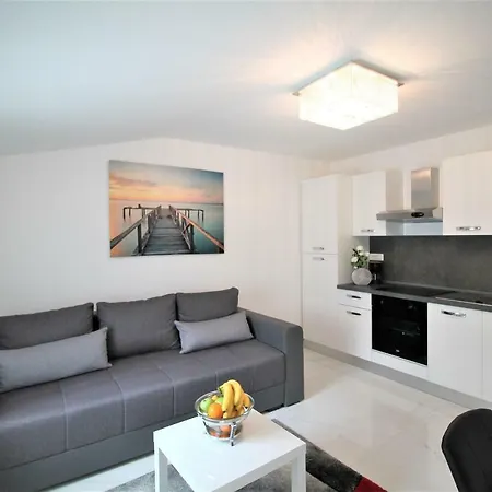 Apartment Arbel *