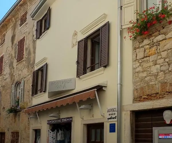 Arbel アパート *